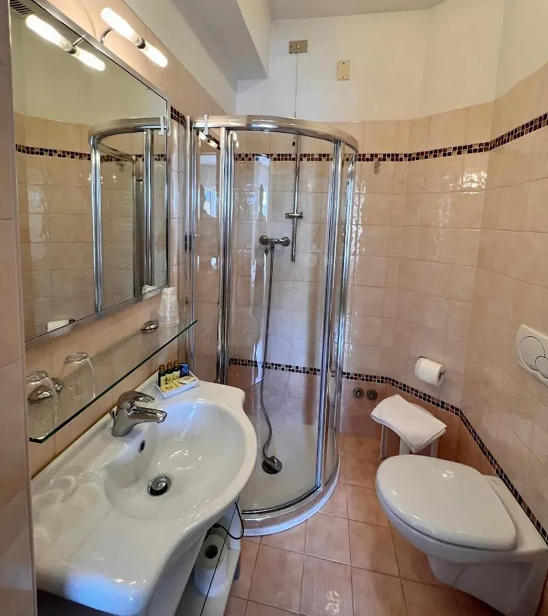 Albergo San Remo Malcesine 2*,  Italy